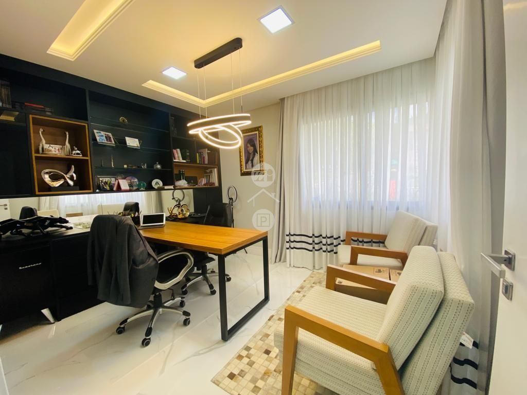 Casa em Pedra Branca, Palhoça. 3 quartos, 343m². Imagem 9 de 17